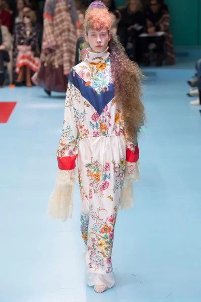Look 65